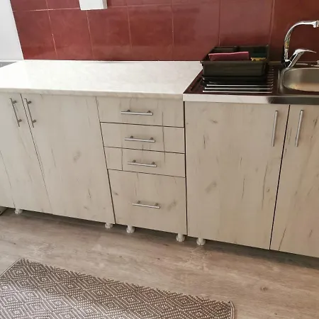 Apartment Azra *