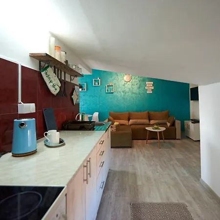 Apartment Azra *
