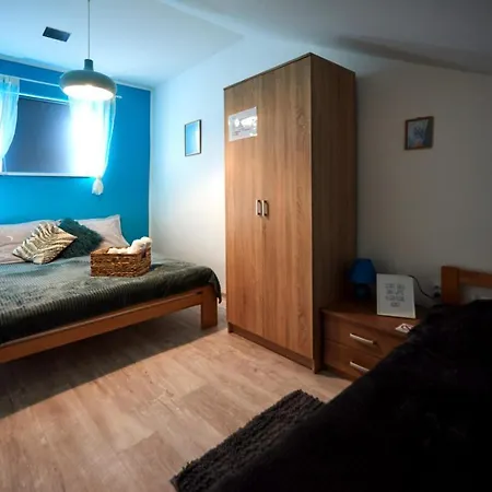 Azra Apartment